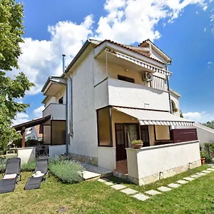 Irena Arvaj Appartamento Porec